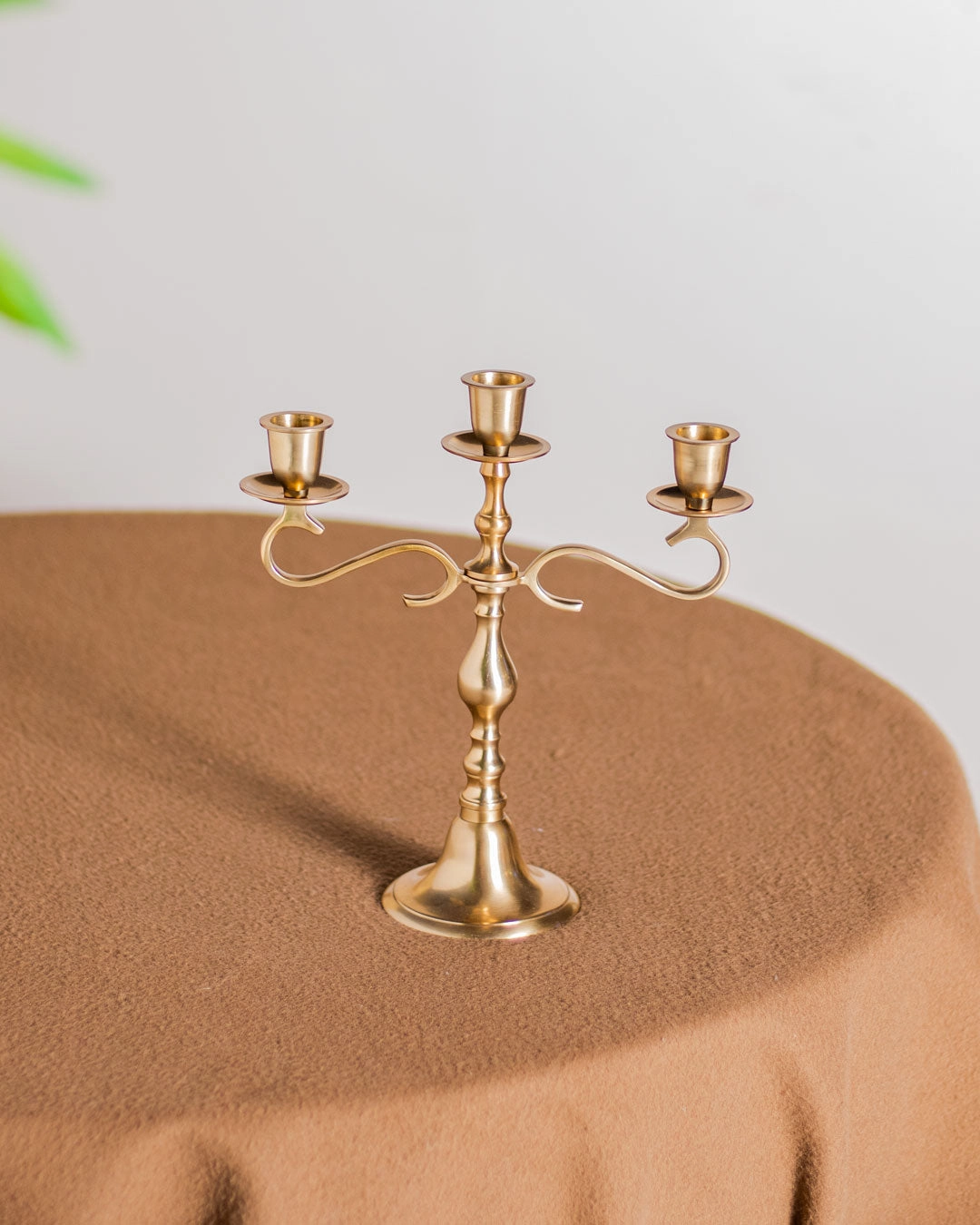 Retro Style Candle Stand With 3 Arms