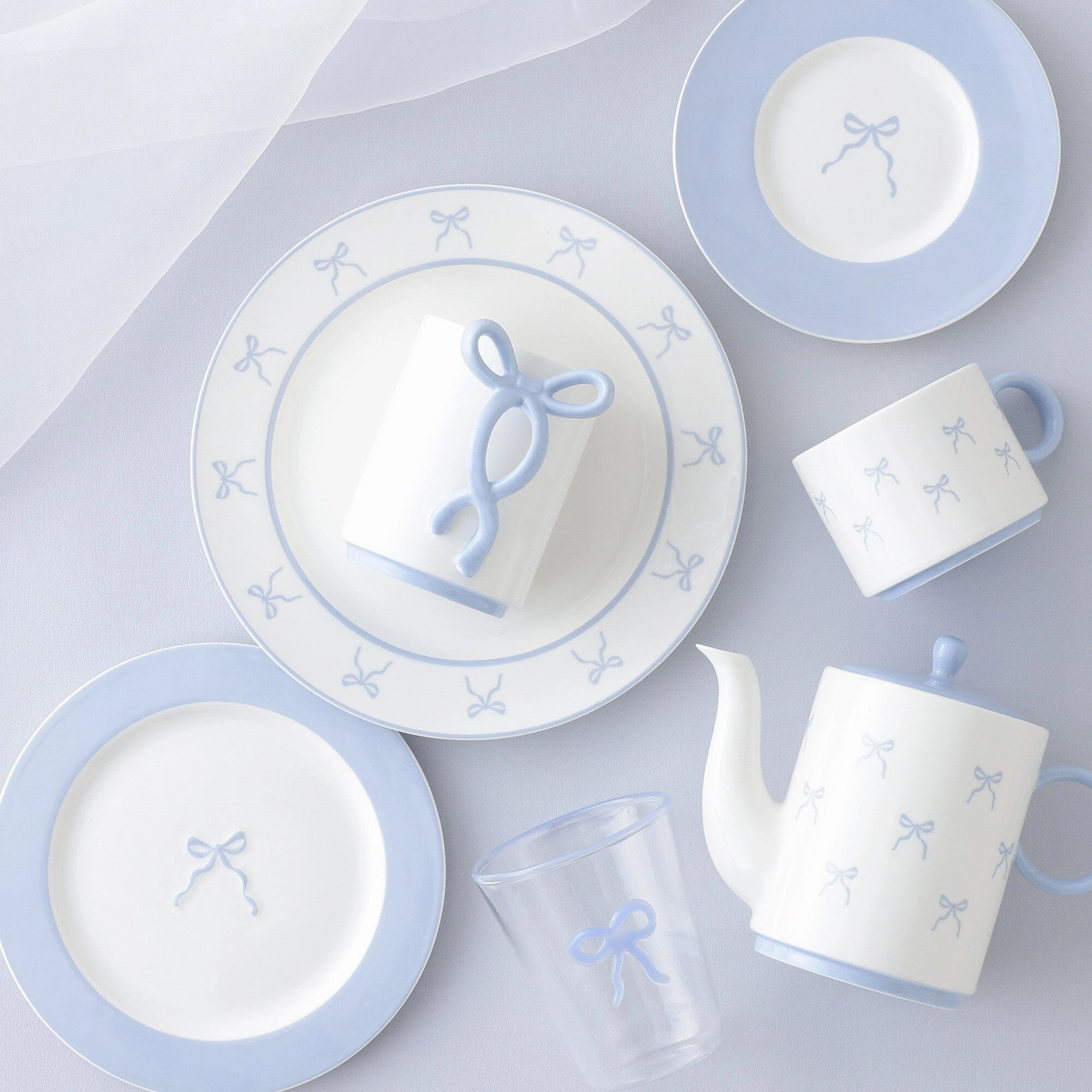Ribbon Plate Medium Blue