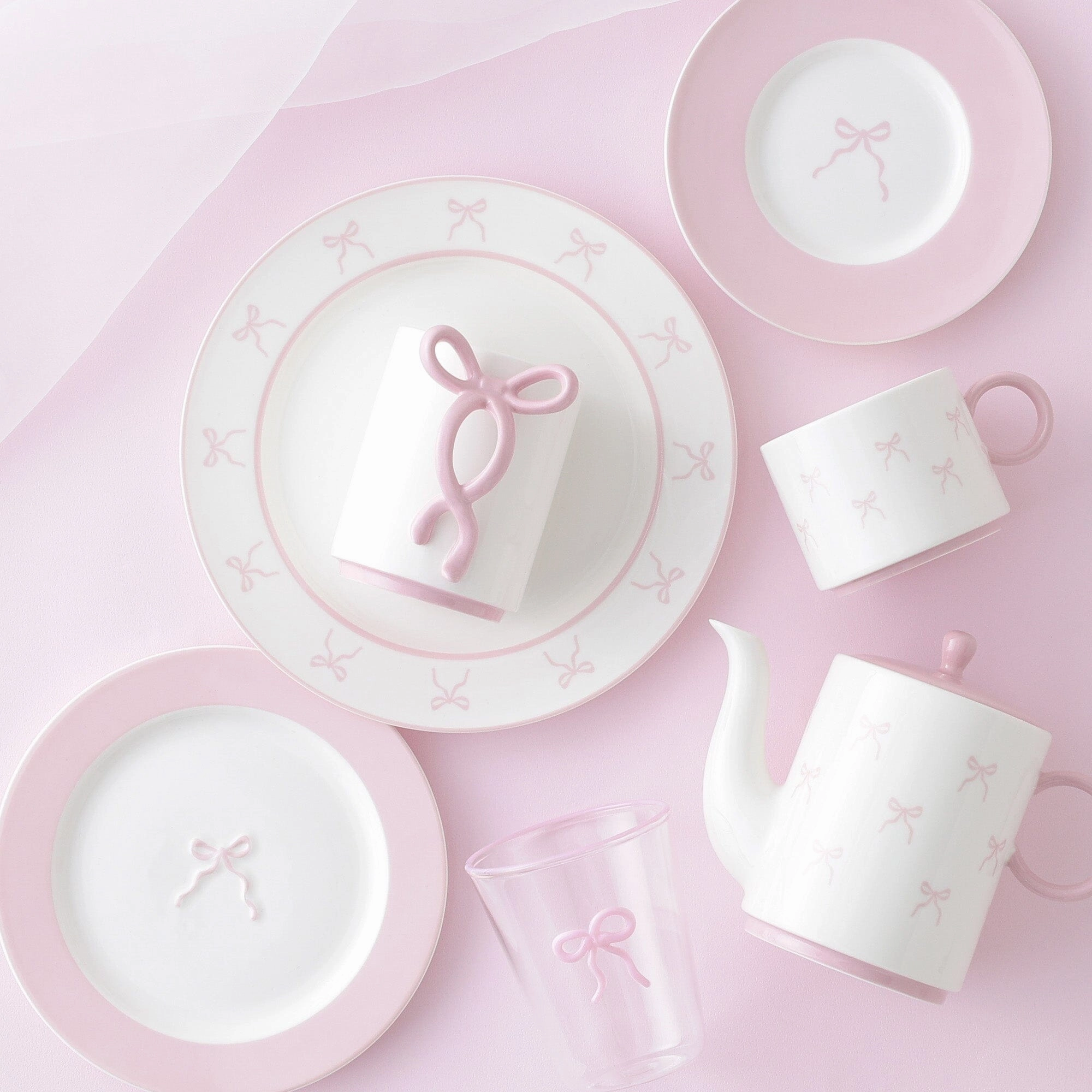 Ribbon Plate Medium Pink