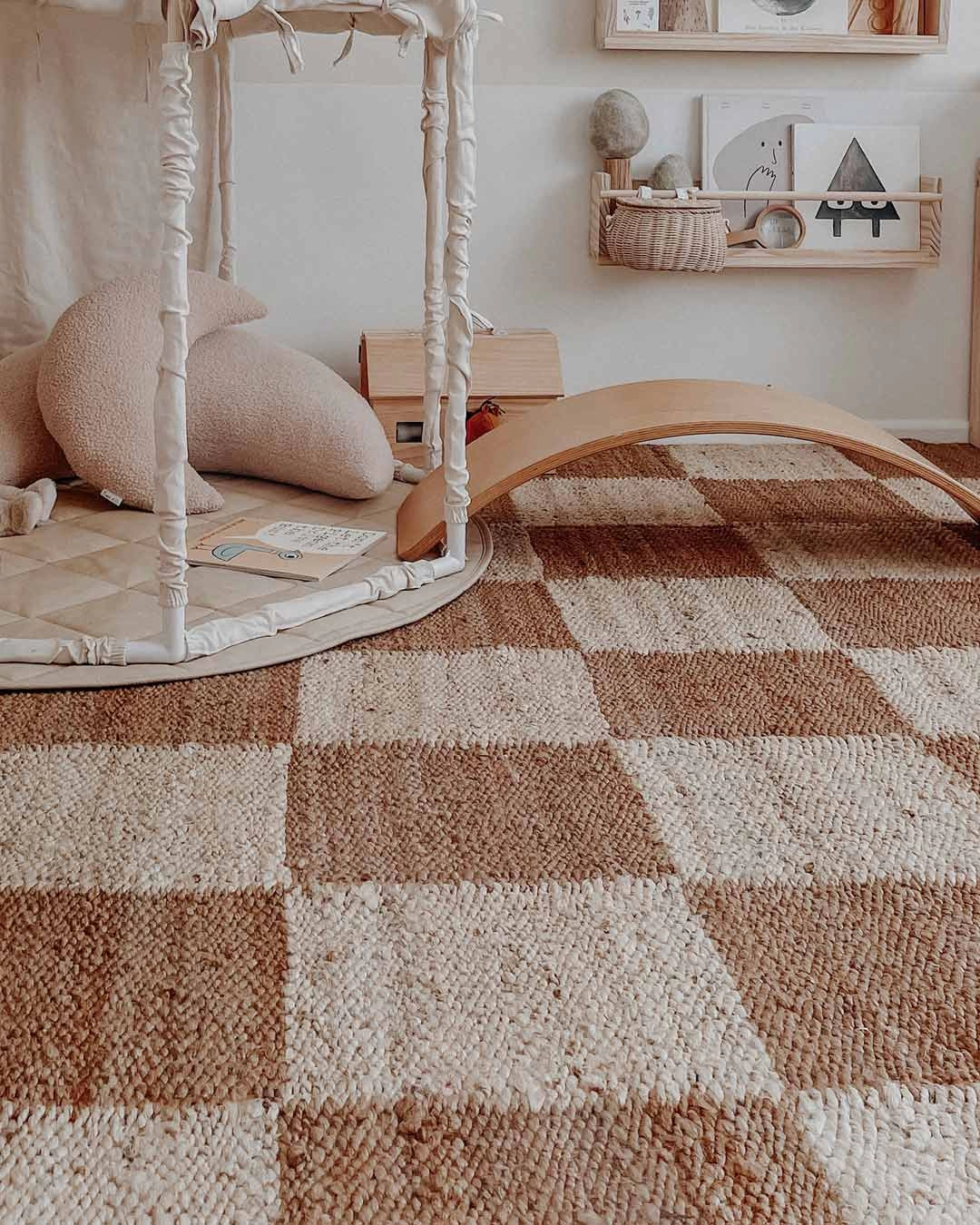 Riley Natural and Bleached Checkered Jute Rug *NO RETURNS UNLESS FAULTY
