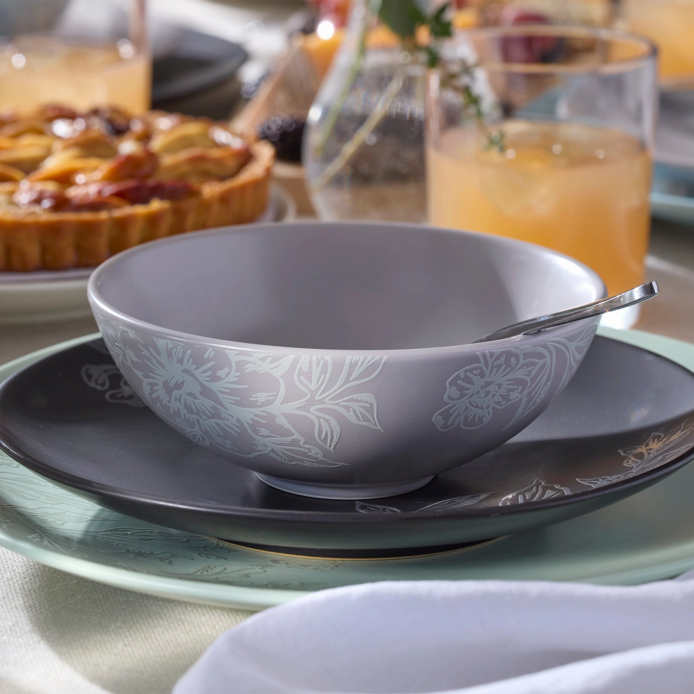 Roseto Charcoal 12-Piece Dinnerware Set