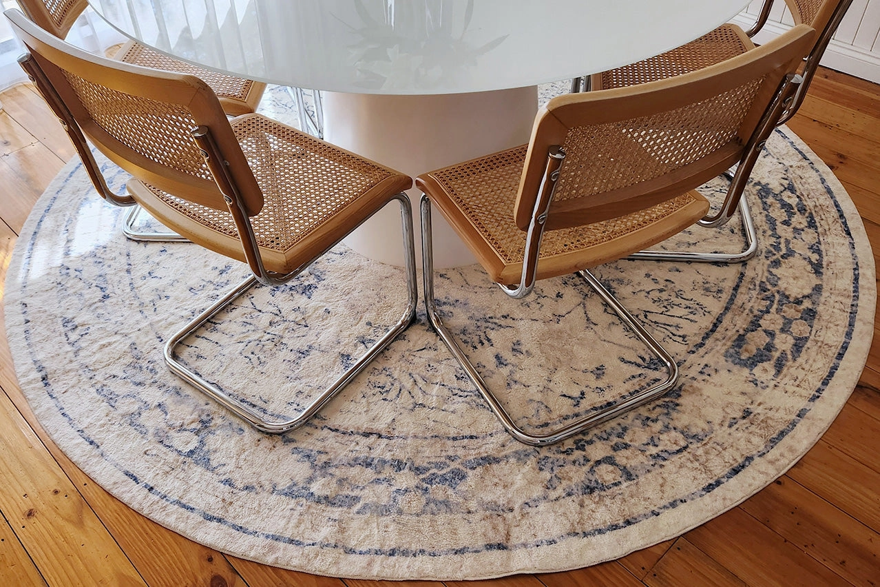 Sarafina Blue and Grey Distressed Washable Round Rug