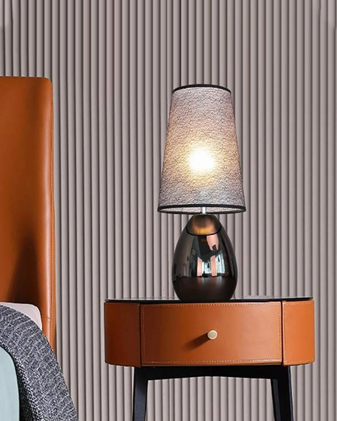 Simple Nordic Table Lamp - Black