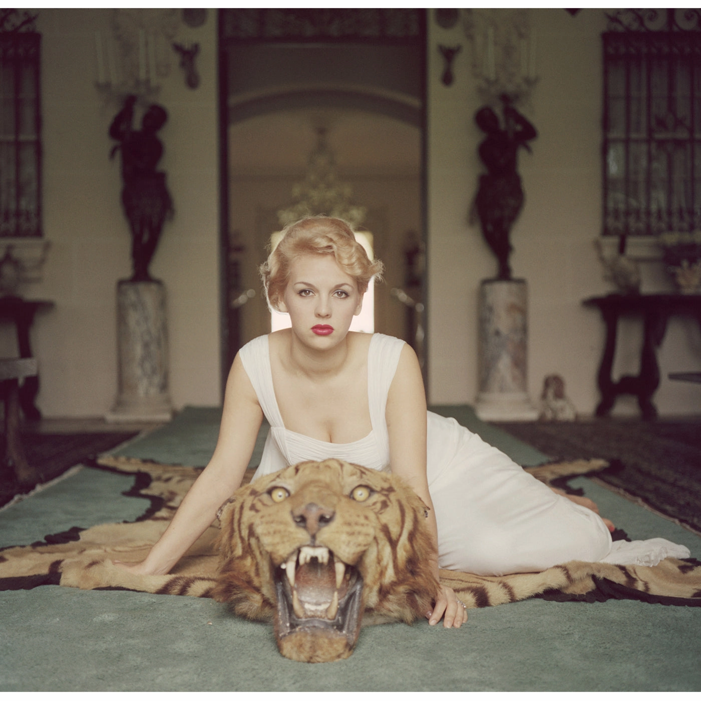 Slim Aarons ??Beauty and The Beast?? Photographnordic style wall decor