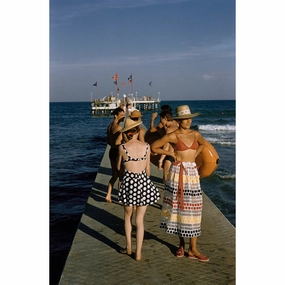 Slim Aarons "Lido Life" Photographnordic style wall decor