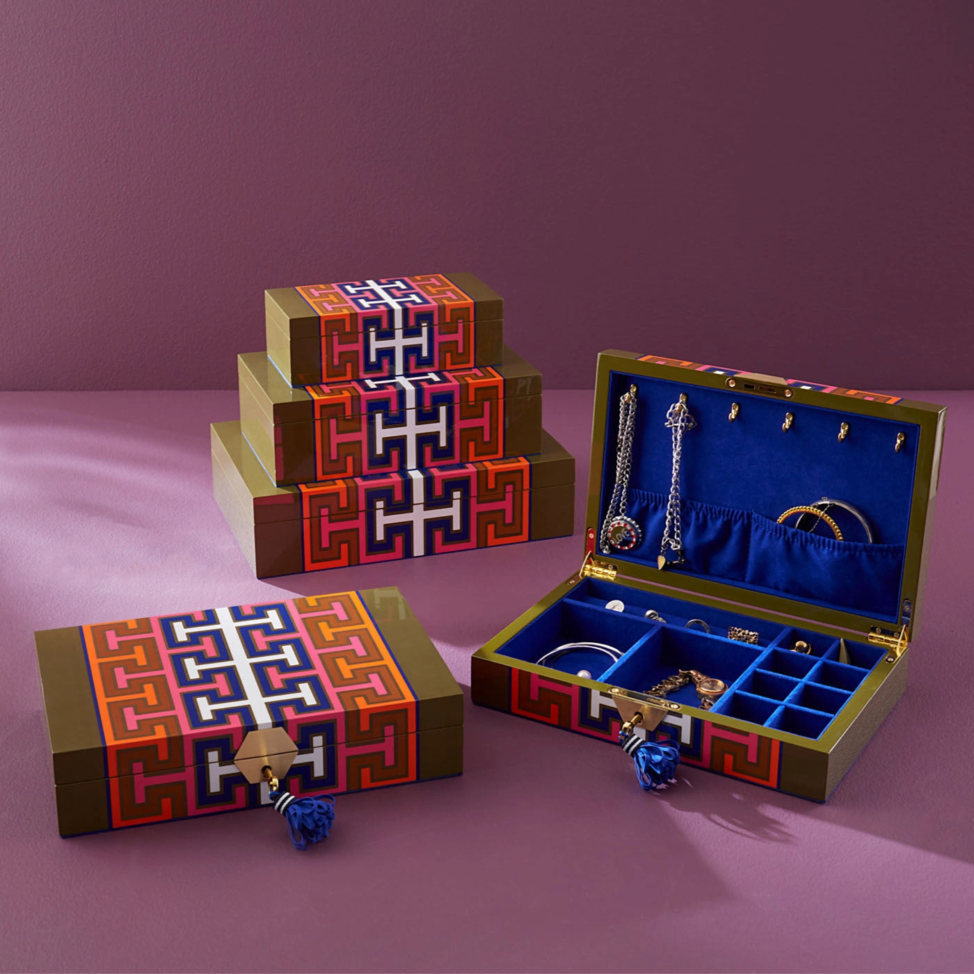 Small Madrid Lacquer Box