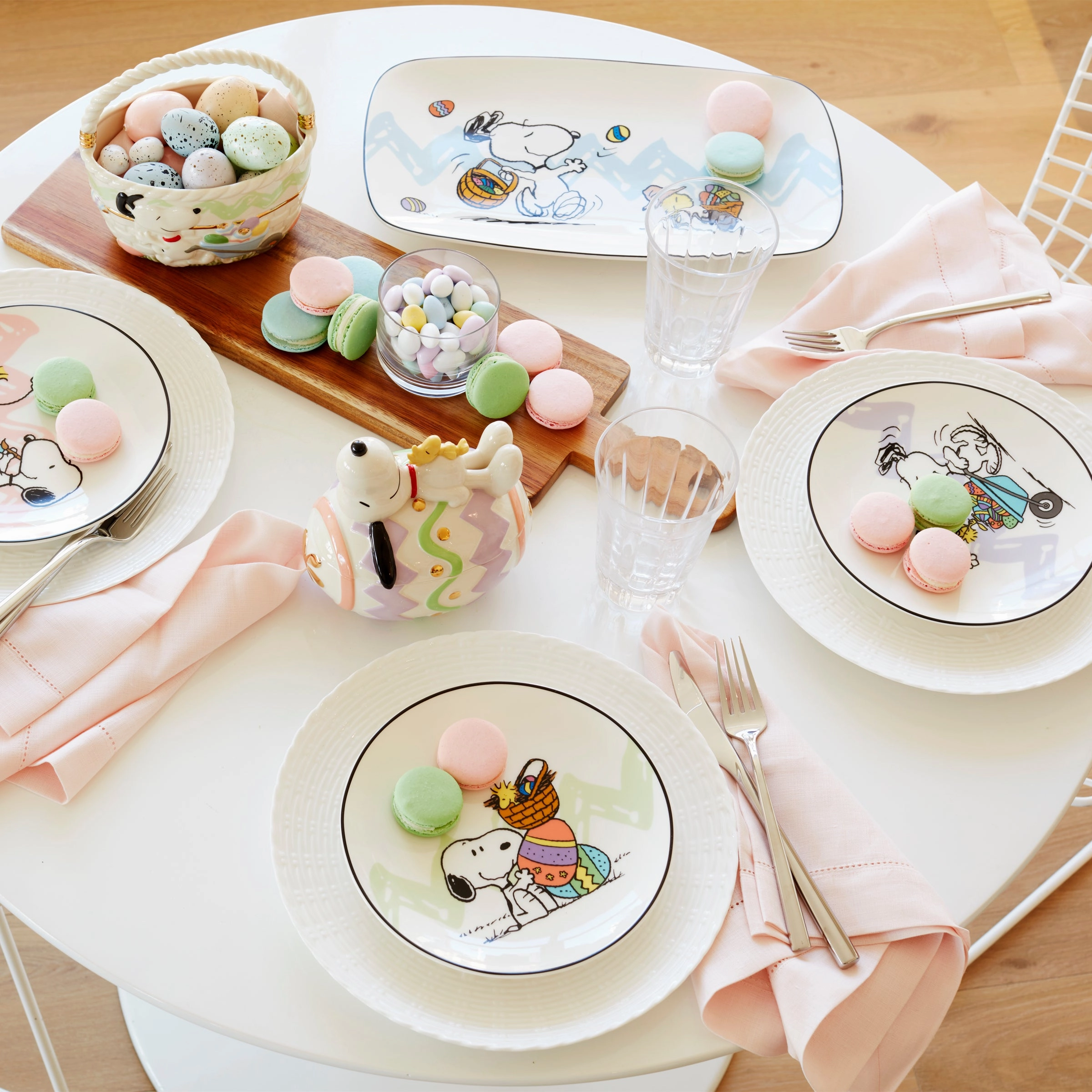 Snoopy Easter Accent Plates - Set of 4
