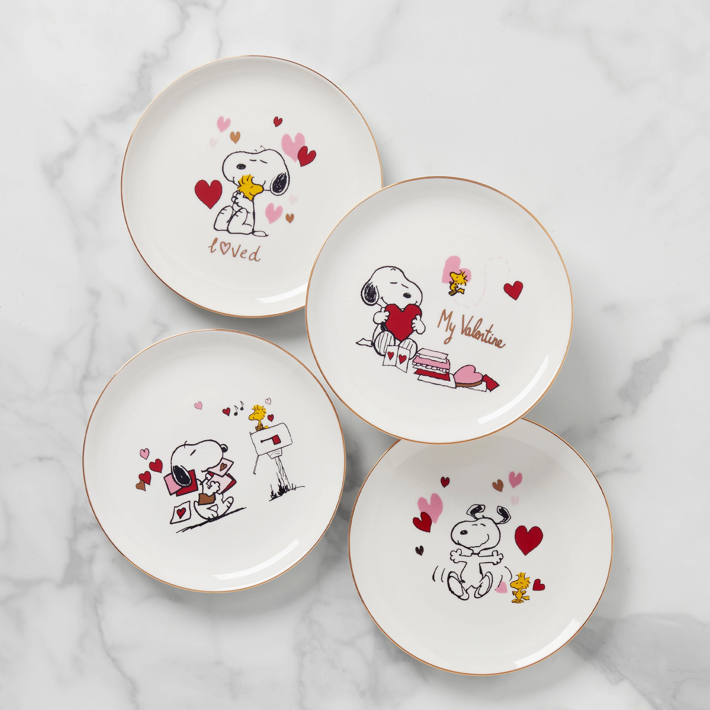 Snoopy Valentine's Day Accent Plates - Set of 4valentine's day decorations ,valentine's centerpiece 