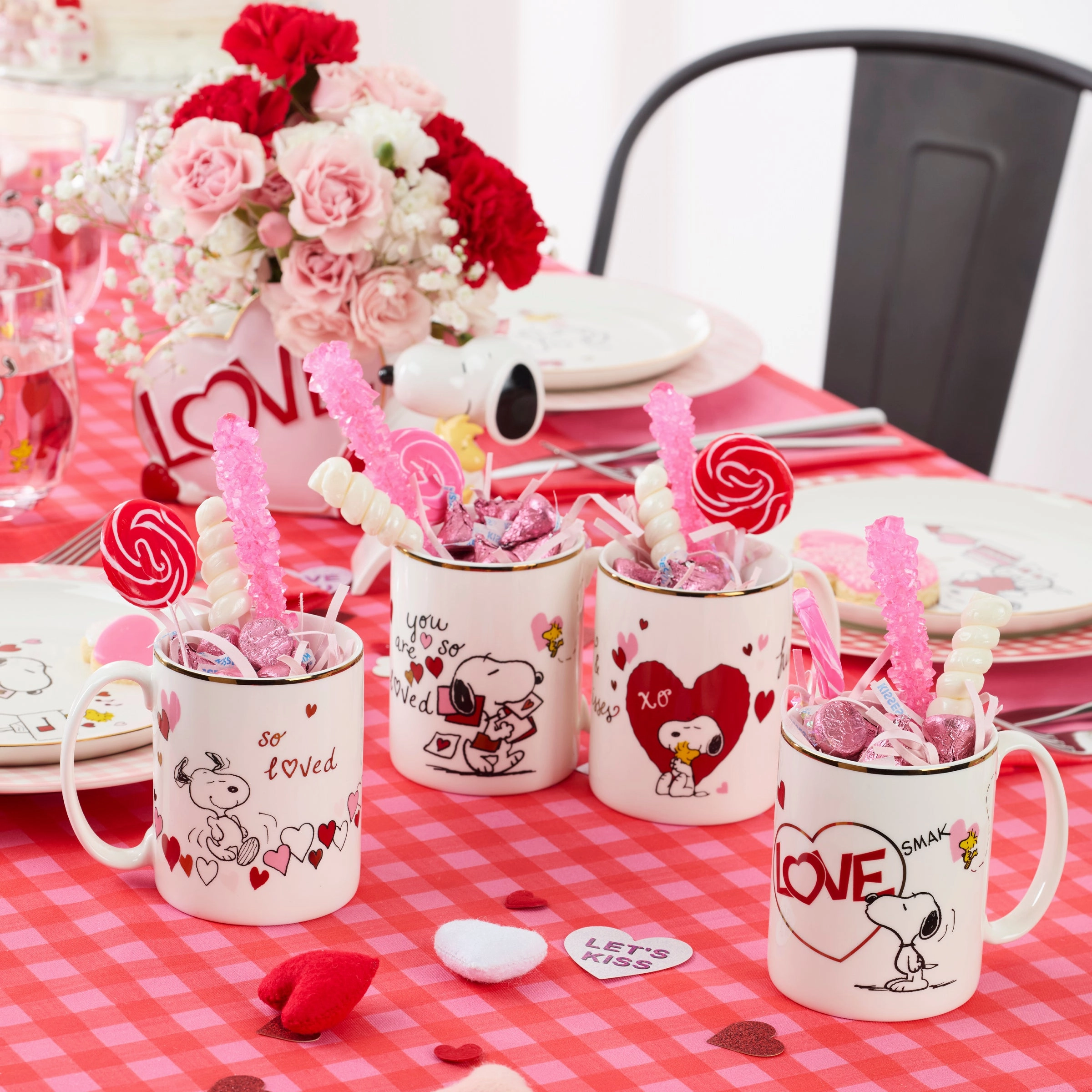 Snoopy Valentine's Day Mugs - Set of 4