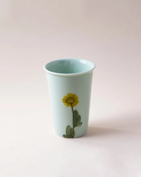 Sunlit Bloom Porcelain Tumblermodern kitchen decor ,kitchen dinner set ,dinnerware 