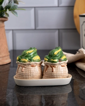 Sweet Corn Sack Salt & Pepper Shaker Setmodern kitchen decor ,kitchen dinner set ,dinnerware 