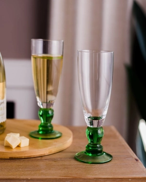 Swirl Green Champagne Flute - Set of 6modern kitchen decor ,kitchen dinner set ,dinnerware 