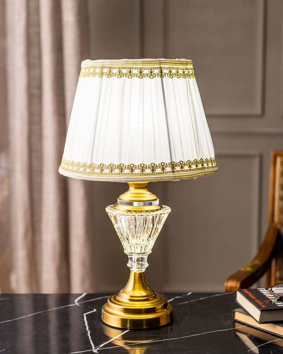 Tucasa Crystal Table Lamp