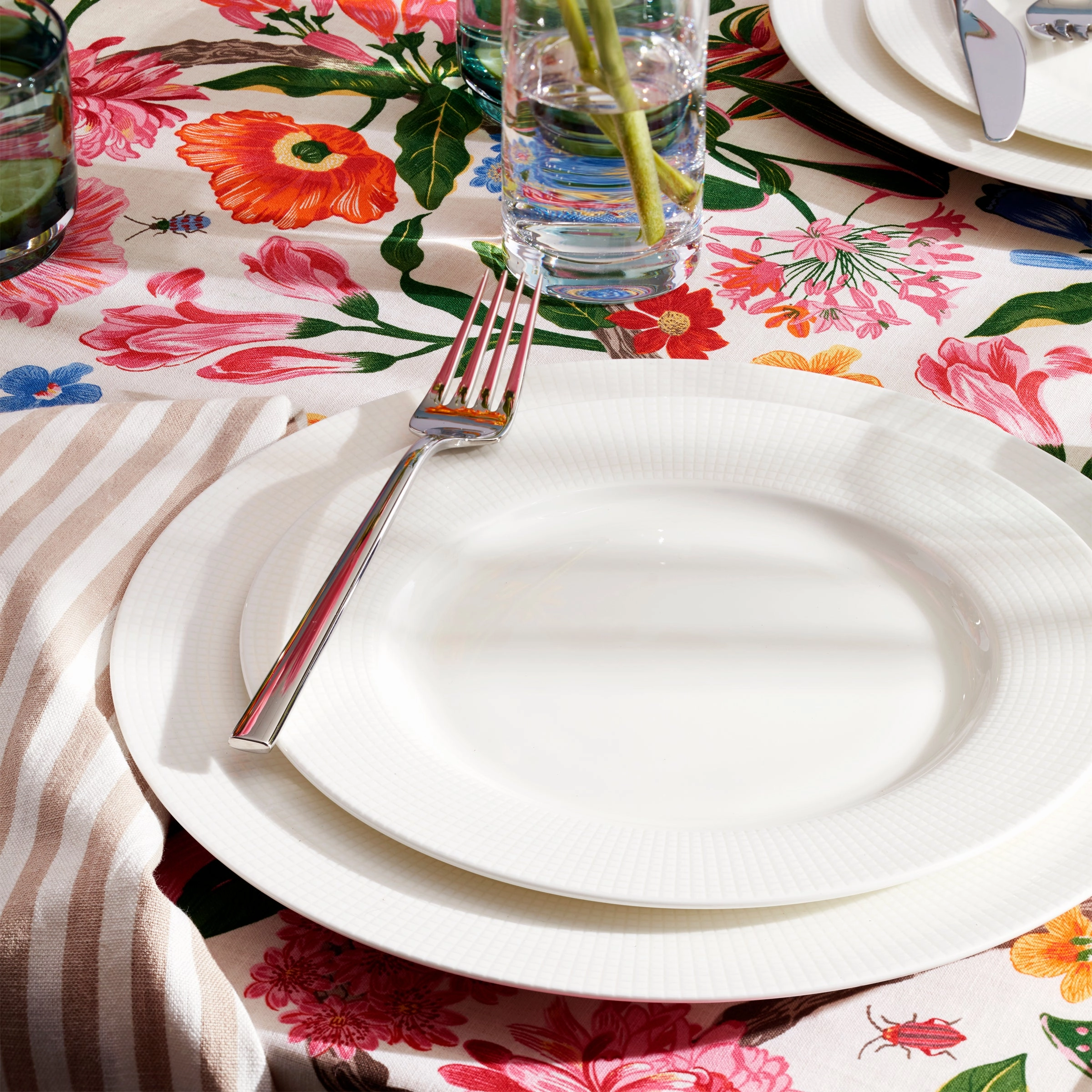 Tuscany Classics Accent Plates - Buy 4 Get 6
