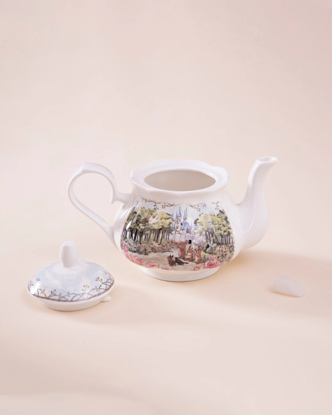 Victorian Carriage Ceramic Kettle