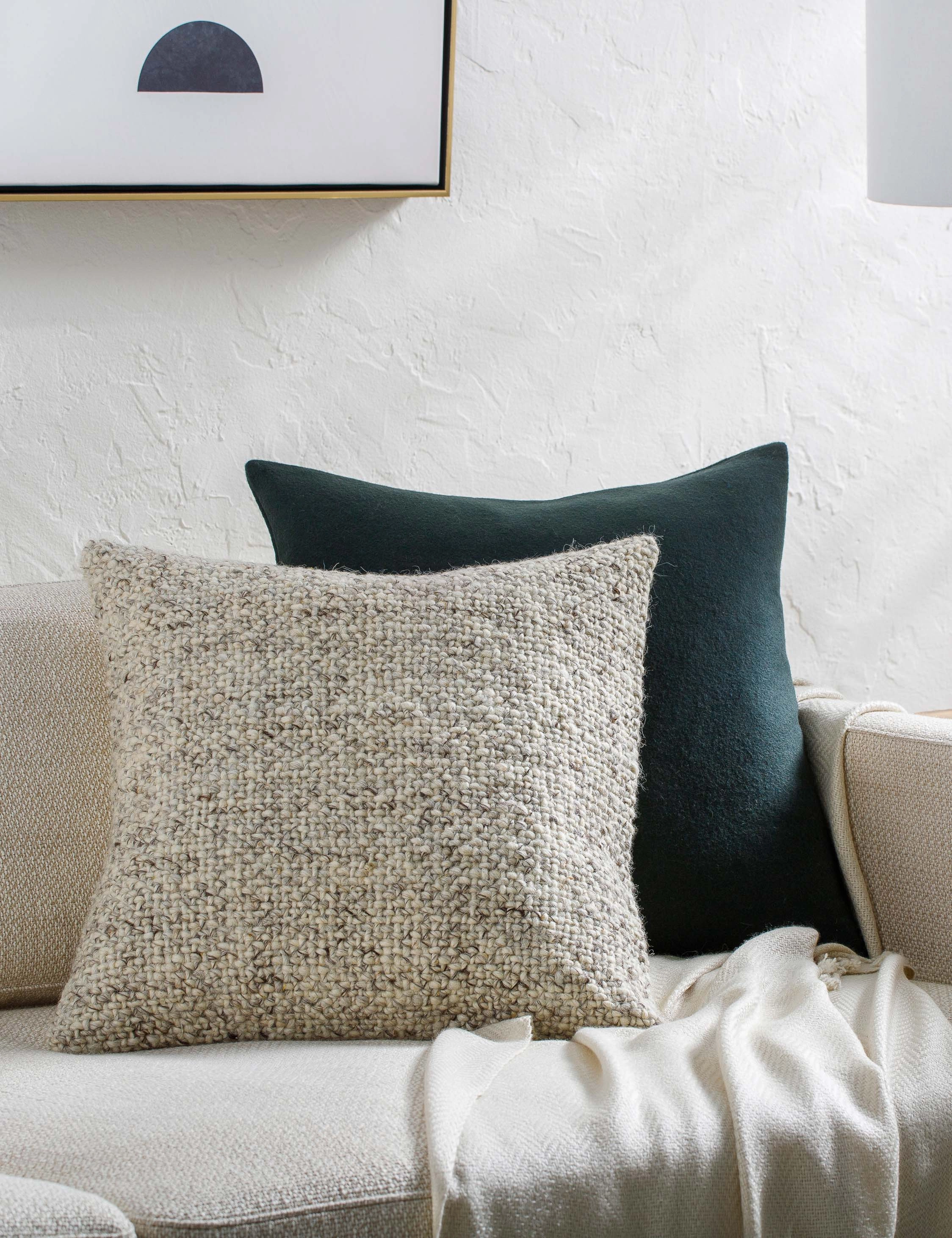 Vidal Pillow