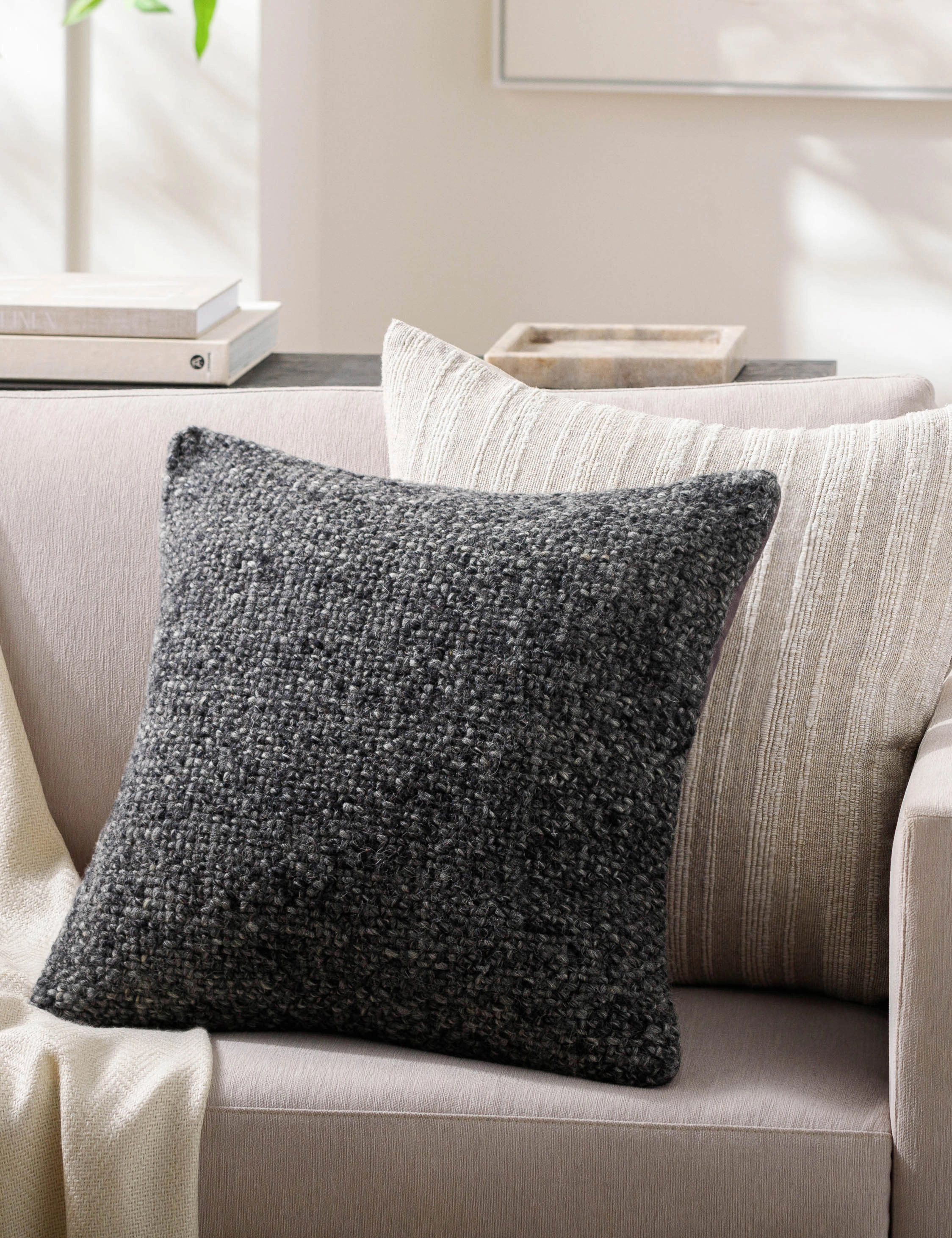 Vidal Pillow