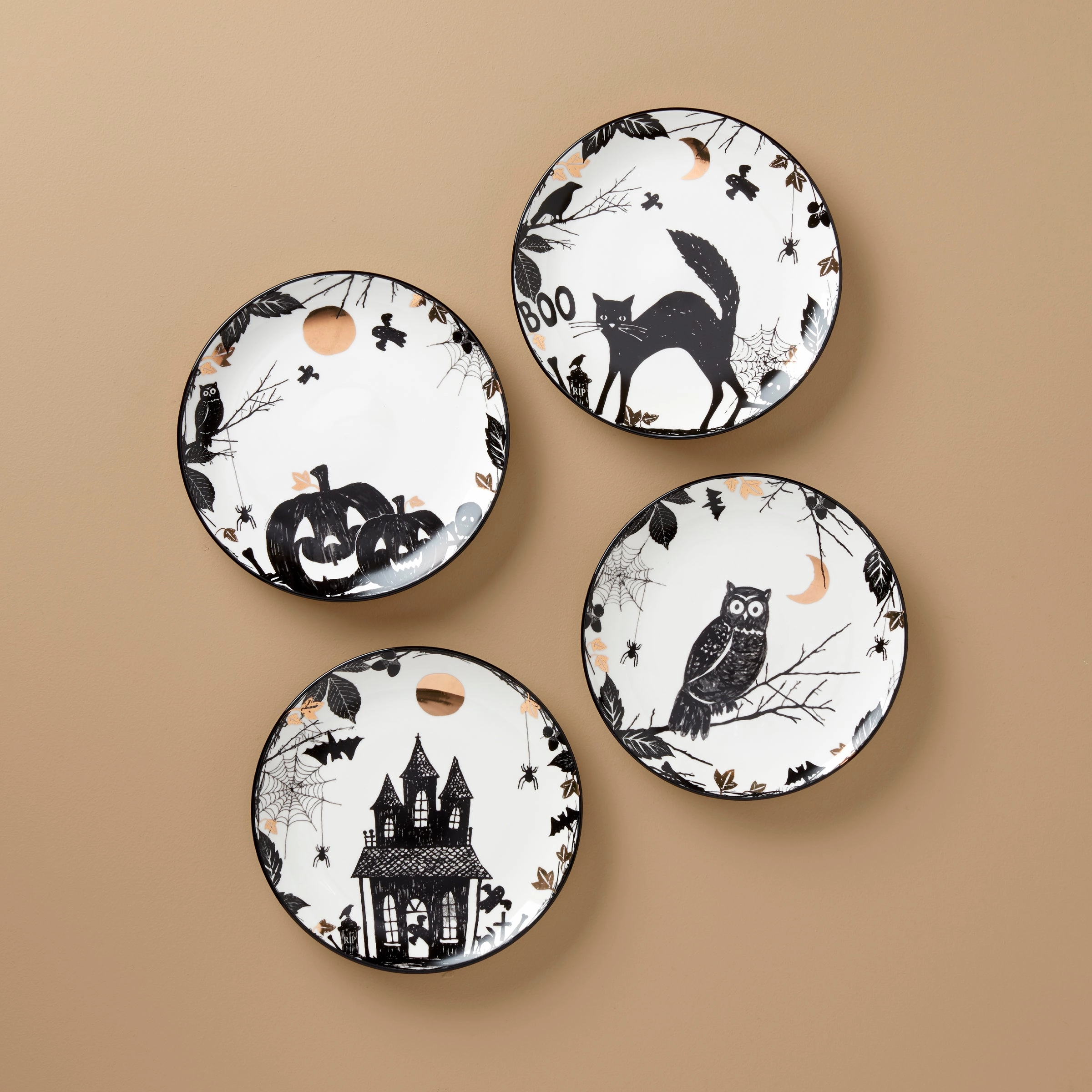Vintage Halloween Haunted Accent Plates - Set of 4halloween party decor ,outdoor halloween decor 