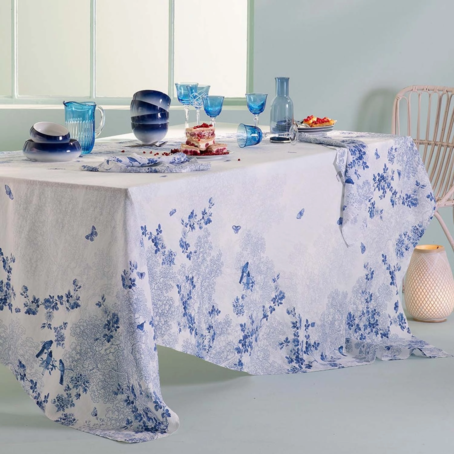 Voliere Bleu Tablecloth - 61"x102"nordic style desktop ornaments