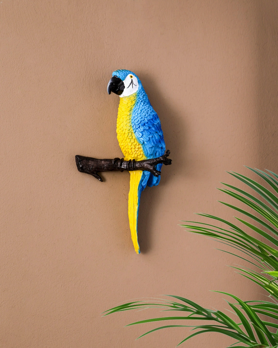 Wall Mounted Tropical Macaw Figurine