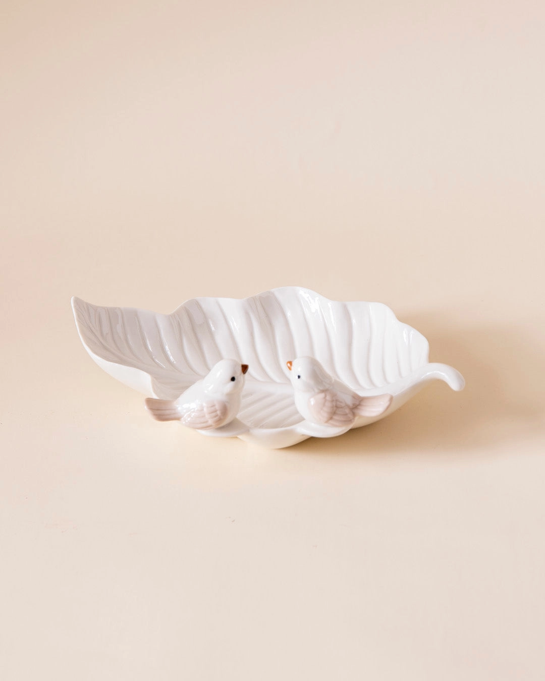 Whispering Birds Leaf Ring Dish - White