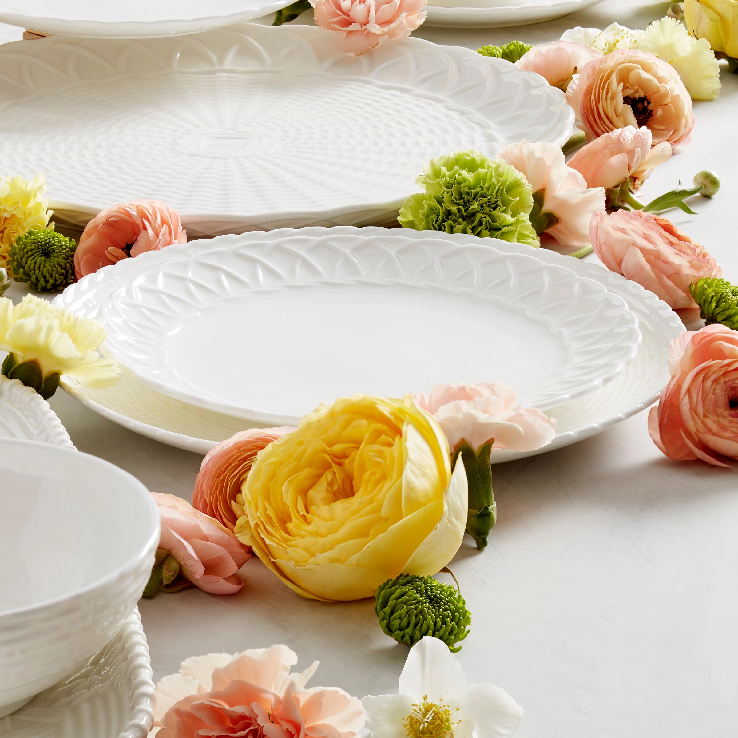 Wicker Creek Accent Plates - Set of 4