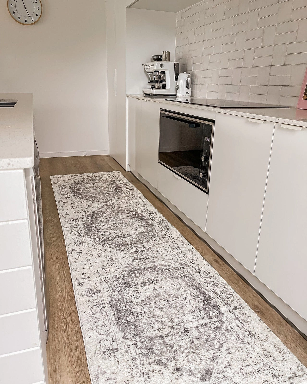 Yelina Cream and Grey Distressed Washable Runner Rug